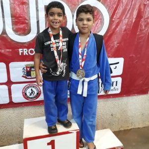 8d69d19c-0d49-4aaa-a135-d2939ba90c3b