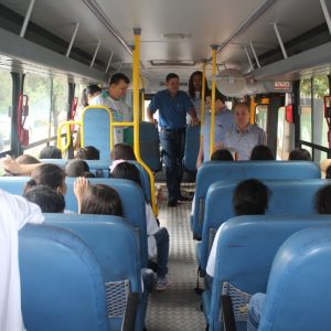 Expedição de alunos à nascente preservada pelo PRÓ-MANANCIAIS marca Dia Mundial da Água em Santa Vitória (4)