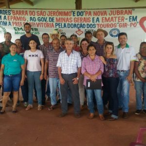 reunião para mobilização da chamada ANATER EMATER-MG - ATER Leite em Santa Vitória (7)
