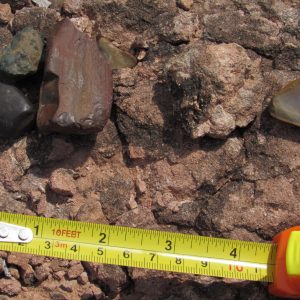 Pesquisadores visitam a Serra do Tatu, bem tombado em Santa Vitória-MG 2