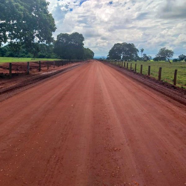 Prefeitura conclui nova etapa de recuperação de estradas rurais