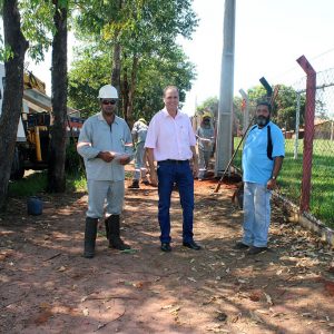 Prefeitura de Santa Vitória realiza obra de iluminação no estádio municipal do Flamengo do Corguinho (Carvoeira BDA) Prefeitura de Santa Vitória realiza obra de iluminação no estádio municipal do Flamengo do Corguinho (Carvoeira BDA)