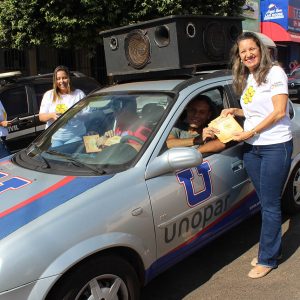 CMDCA e Secretaria De Desenvolvimento Social promovem blitz educativa no lançamento da Campanha de Combate ao Abuso e Exploração Sexual de Crianças e Adolescentes (4) CMDCA e Secretaria De Desenvolvimento Social promovem blitz educativa no lançamento da Campanha de Combate ao Abuso e Exploração Sexual de Crianças e Adolescentes (4)