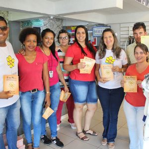 CMDCA e Secretaria De Desenvolvimento Social promovem blitz educativa no lançamento da Campanha de Combate ao Abuso e Exploração Sexual de Crianças e Adolescentes (5) CMDCA e Secretaria De Desenvolvimento Social promovem blitz educativa no lançamento da Campanha de Combate ao Abuso e Exploração Sexual de Crianças e Adolescentes (5)