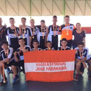 Equipe de handebol de 12 a 14 anos Equipe de handebol de 12 a 14 anos