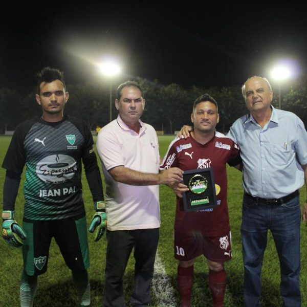 O artilheiro do Torneio, Fábio Reis (Vitória) 02 – gols, e do goleiro destaque, que ficou com o atleta do Operário, Luiz Carlos também foram premiados
