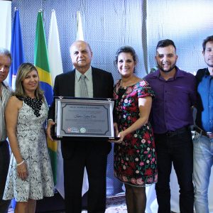Gratidão e reconhecimento marcam homenagem aos ex-prefeitos de Santa Vitória (11) Gratidão e reconhecimento marcam homenagem aos ex-prefeitos de Santa Vitória (11)