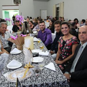 Gratidão e reconhecimento marcam homenagem aos ex-prefeitos de Santa Vitória (110) Gratidão e reconhecimento marcam homenagem aos ex-prefeitos de Santa Vitória (110)