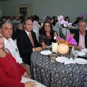 Gratidão e reconhecimento marcam homenagem aos ex-prefeitos de Santa Vitória (119) Gratidão e reconhecimento marcam homenagem aos ex-prefeitos de Santa Vitória (119)