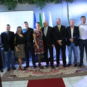 Gratidão e reconhecimento marcam homenagem aos ex-prefeitos de Santa Vitória (16) Gratidão e reconhecimento marcam homenagem aos ex-prefeitos de Santa Vitória (16)