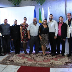 Gratidão e reconhecimento marcam homenagem aos ex-prefeitos de Santa Vitória (3) Gratidão e reconhecimento marcam homenagem aos ex-prefeitos de Santa Vitória (3)