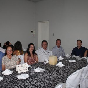 Gratidão e reconhecimento marcam homenagem aos ex-prefeitos de Santa Vitória (35) Gratidão e reconhecimento marcam homenagem aos ex-prefeitos de Santa Vitória (35)