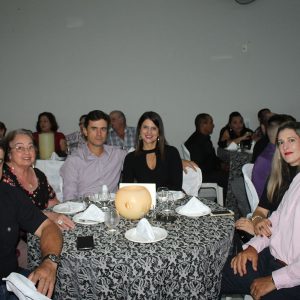 Gratidão e reconhecimento marcam homenagem aos ex-prefeitos de Santa Vitória (41) Gratidão e reconhecimento marcam homenagem aos ex-prefeitos de Santa Vitória (41)