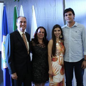 Gratidão e reconhecimento marcam homenagem aos ex-prefeitos de Santa Vitória (5) Gratidão e reconhecimento marcam homenagem aos ex-prefeitos de Santa Vitória (5)