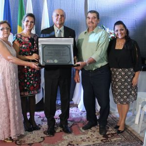 Gratidão e reconhecimento marcam homenagem aos ex-prefeitos de Santa Vitória (62) Gratidão e reconhecimento marcam homenagem aos ex-prefeitos de Santa Vitória (62)
