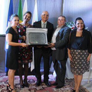 Gratidão e reconhecimento marcam homenagem aos ex-prefeitos de Santa Vitória (67) Gratidão e reconhecimento marcam homenagem aos ex-prefeitos de Santa Vitória (67)