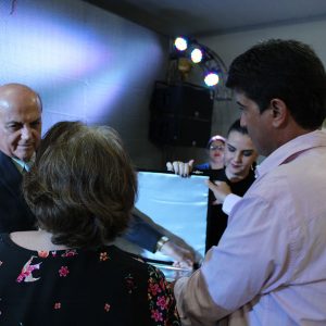 Gratidão e reconhecimento marcam homenagem aos ex-prefeitos de Santa Vitória (80) Gratidão e reconhecimento marcam homenagem aos ex-prefeitos de Santa Vitória (80)