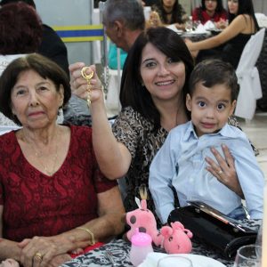 Gratidão e reconhecimento marcam homenagem aos ex-prefeitos de Santa Vitória (86) Gratidão e reconhecimento marcam homenagem aos ex-prefeitos de Santa Vitória (86)