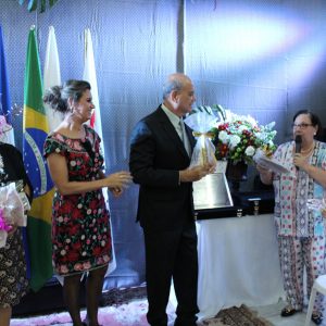 Gratidão e reconhecimento marcam homenagem aos ex-prefeitos de Santa Vitória (91) Gratidão e reconhecimento marcam homenagem aos ex-prefeitos de Santa Vitória (91)