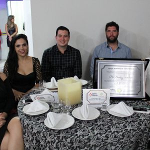 Gratidão e reconhecimento marcam homenagem aos ex-prefeitos de Santa Vitória (95) Gratidão e reconhecimento marcam homenagem aos ex-prefeitos de Santa Vitória (95)