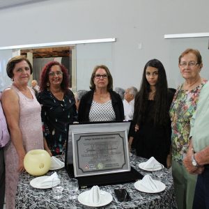 Gratidão e reconhecimento marcam homenagem aos ex-prefeitos de Santa Vitória (98) Gratidão e reconhecimento marcam homenagem aos ex-prefeitos de Santa Vitória (98)