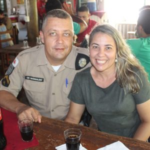 Líderes do Executivo participam de almoço de confraternização da PM, oferecido pela prefeitura de Santa Vitória (6)