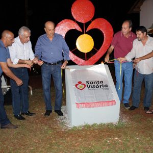 O sec de Esportes Moussa, o assessor do DepArnaldo Silva, gestão 20152018, Joélio Coelho, Prefeito Salim Curi, Vice Renato, Ger de Re da Cemig – O sec de Esportes Moussa, o assessor do DepArnaldo Silva, gestão 20152018, Joélio Coelho, Prefeito Salim Curi, Vice Renato, Ger de Re da Cemig –