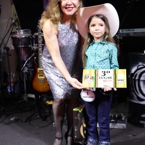 Prefeito Salim Curi prestigia o Concurso Garoto e Garota Exposanta 2019 (10)