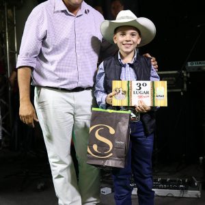 Prefeito Salim Curi prestigia o Concurso Garoto e Garota Exposanta 2019 (18)