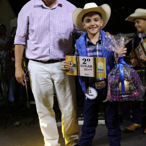 Prefeito Salim Curi prestigia o Concurso Garoto e Garota Exposanta 2019 (20)