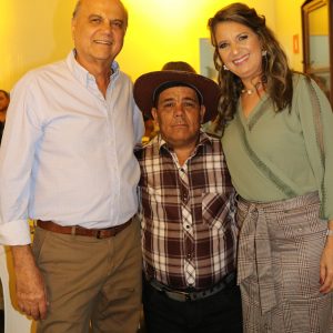 Prefeito Salim Curi prestigia o Concurso Garoto e Garota Exposanta 2019 (7)