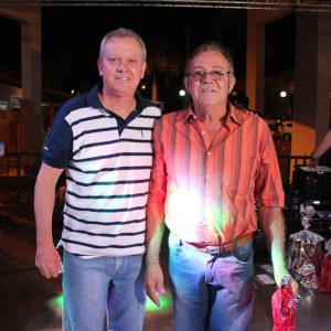 Prefeitura promove grande festa do trabalhador na Praça (107)