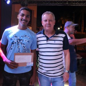 Prefeitura promove grande festa do trabalhador na Praça (113)