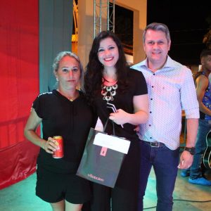 Prefeitura promove grande festa do trabalhador na Praça (114)