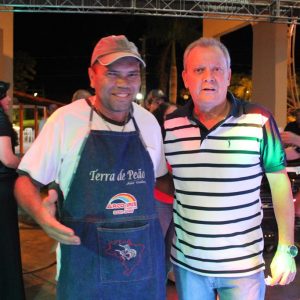 Prefeitura promove grande festa do trabalhador na Praça (115)