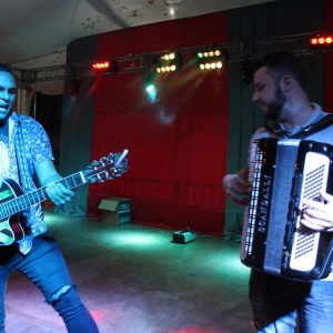 Prefeitura promove grande festa do trabalhador na Praça (118)