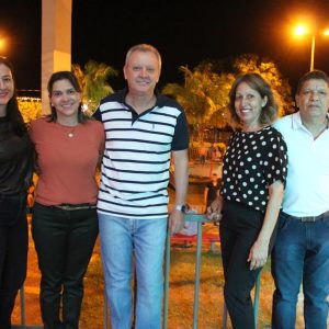 Prefeitura promove grande festa do trabalhador na Praça (124)