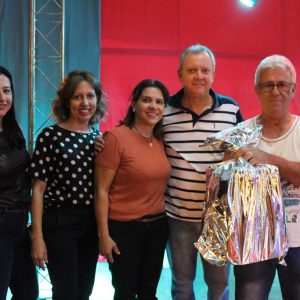 Prefeitura promove grande festa do trabalhador na Praça (132)