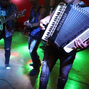 Prefeitura promove grande festa do trabalhador na Praça (139)