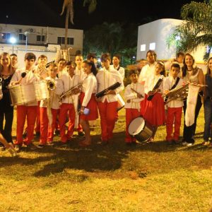 Prefeitura promove grande festa do trabalhador na Praça (22)