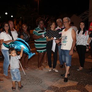 Prefeitura promove grande festa do trabalhador na Praça (3)