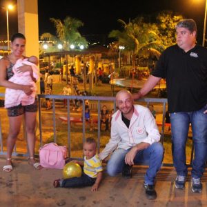 Prefeitura promove grande festa do trabalhador na Praça (41)