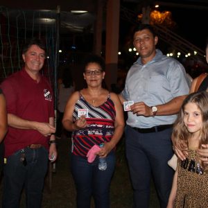 Prefeitura promove grande festa do trabalhador na Praça (6)