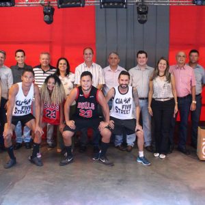 Prefeitura promove grande festa do trabalhador na Praça (61)