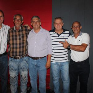 Prefeitura promove grande festa do trabalhador na Praça (68)