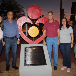 Primeira-dama Mariza, o prefeito alim Curi, vice-prefeito Renato e sua esposa Jane Parreira e o Sec de Meio Ambiente Mauricio Lorena Primeira-dama Mariza, o prefeito alim Curi, vice-prefeito Renato e sua esposa Jane Parreira e o Sec de Meio Ambiente Mauricio Lorena