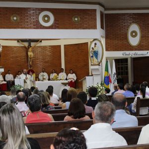 Santa Missa em Ação de Graças celebra os 71 anos de Santa Vitória (19) Santa Missa em Ação de Graças celebra os 71 anos de Santa Vitória (19)