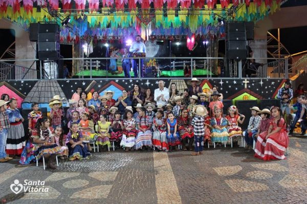 2º Juninão de Santa Vitória tem noite de festa com muita diversão e guloseimas típicas (1)