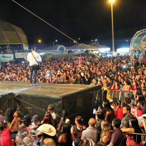 Diego e Victor Hugo fizeram show de encerramento da 39ª Exposanta (3) Diego e Victor Hugo fizeram show de encerramento da 39ª Exposanta (3)