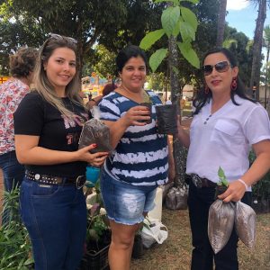 Doações de mudas nativas e demonstração de animais silvestres empalhados marcam o início da Semana do Meio Ambiente (11)